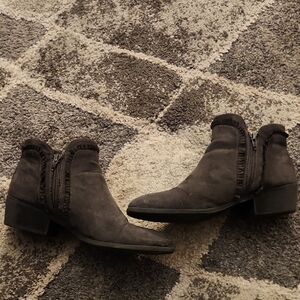 Women's Gray Suede Heeled Boots